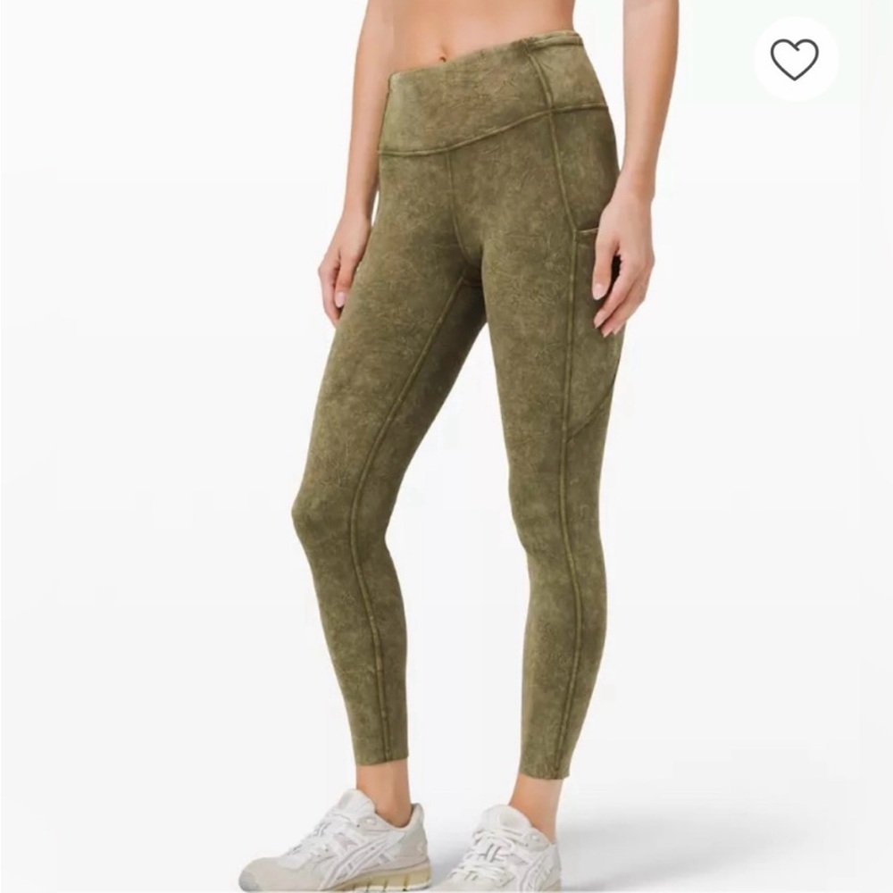 Lululemon Fast and Free High Rise tight legging 25” ice wash moss green size 2